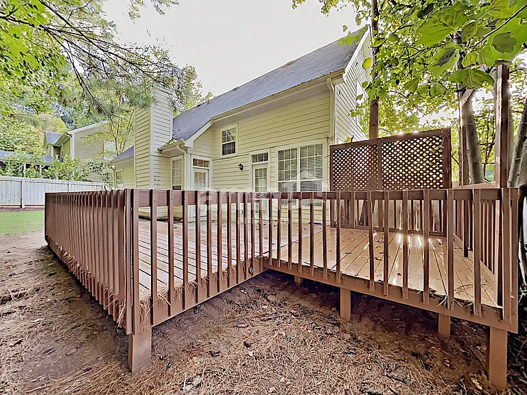 2319 Clipper Ln — Photo 25