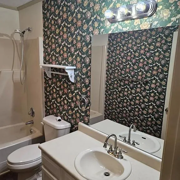 113 Elizabeths Ct — Photo 12
