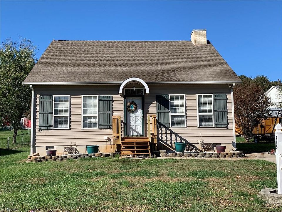 1st image of 415 Creekview Dr