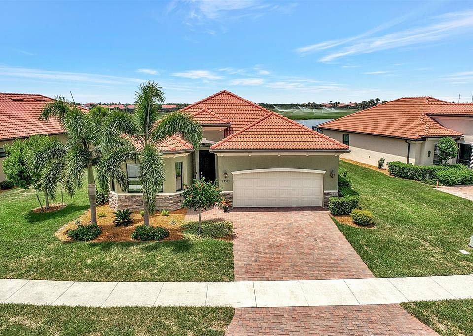 1st image of 23539 Waverly Cir