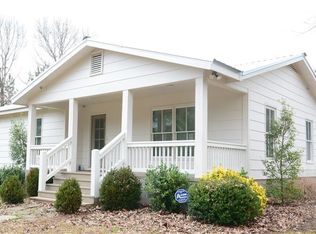 1830 Pine Lake Rd, West Point, GA 31833