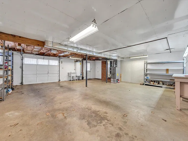 1814 Pelham Dr — Photo 34