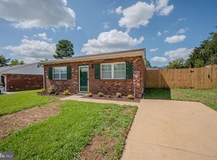 4 Keats Ct, Newark, DE 19702