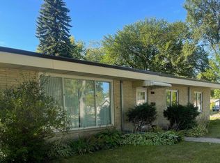 1502 S 10th St, Grand Forks, ND 58201