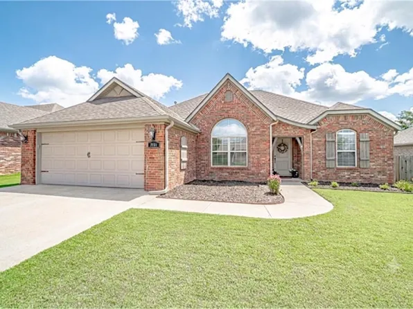 3101 Gumleaf Rd, Bentonville, AR 72713