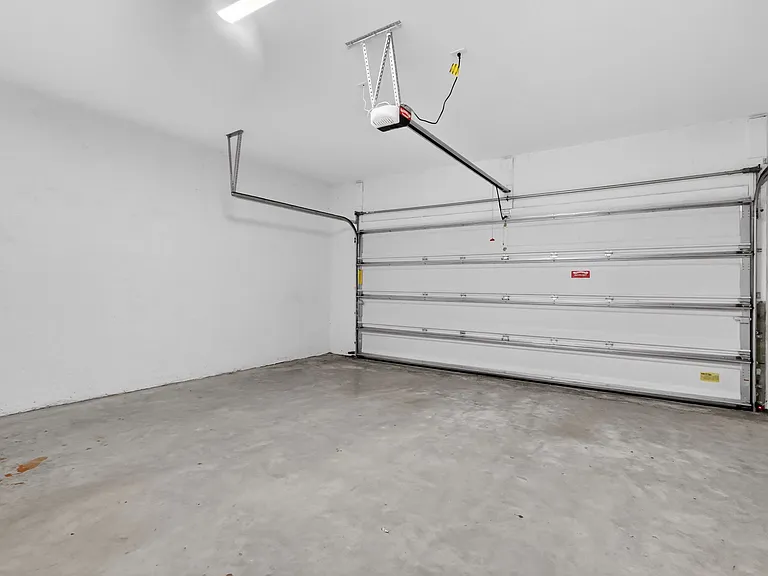 8792 Antarus Dr — Photo 39