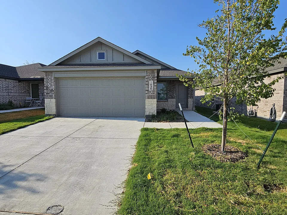 1636 Elliott Rd