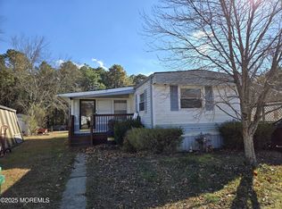 35 Boxwood Drive, Jackson, NJ 08527