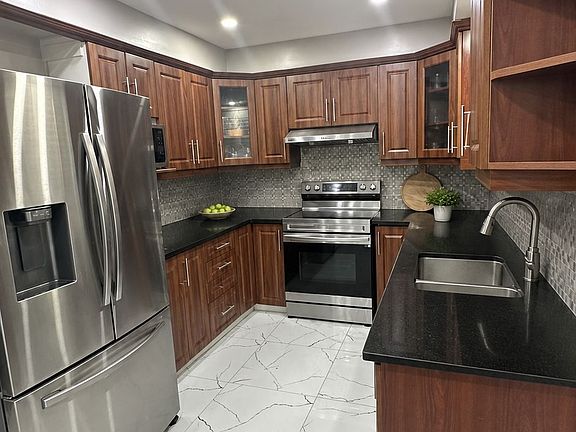4th image of 67 La France Rd