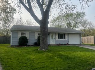 121 Galewood Dr, Bolingbrook, IL 60440