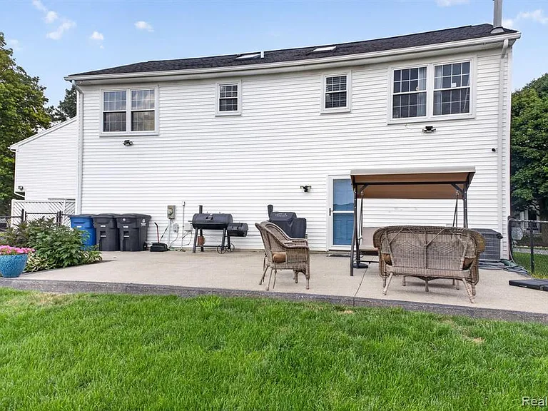 1930 W Williams Cir — Photo 23
