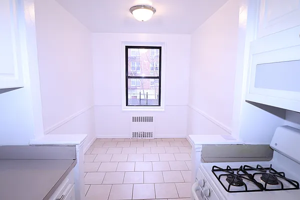 Rented by Kian Realty | media 8