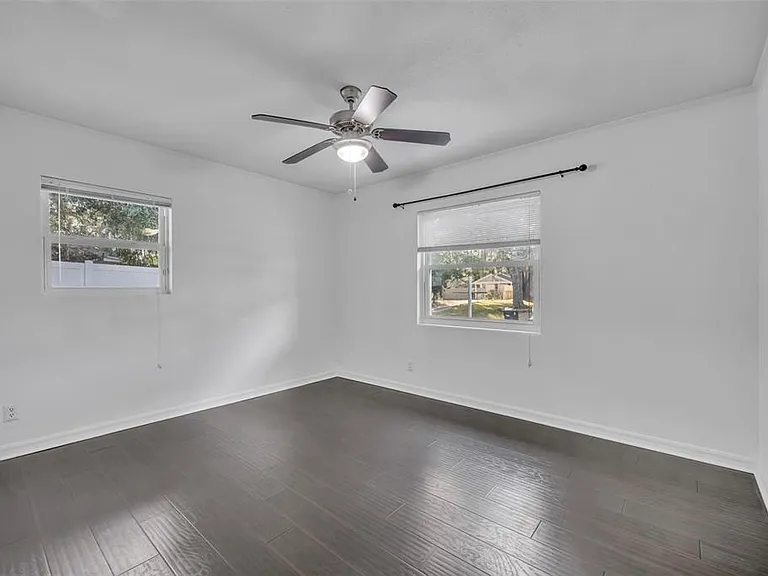 1811 Park Lake St — Photo 23