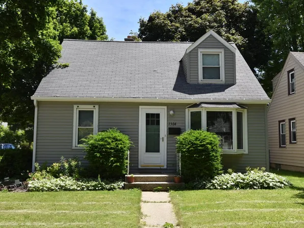 1304 South 115th STREET, West Allis, WI 53214