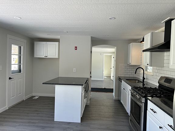 4th image of 75 Ashley Ln
