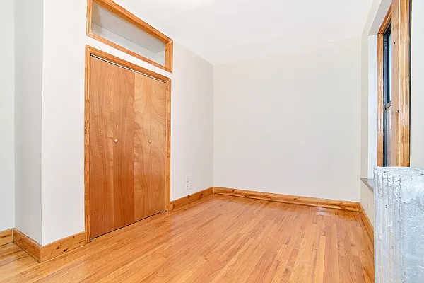 Rented by Compass | media 37