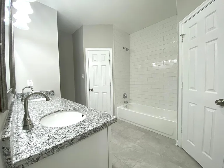 17117 Ashton Ave — Photo 4