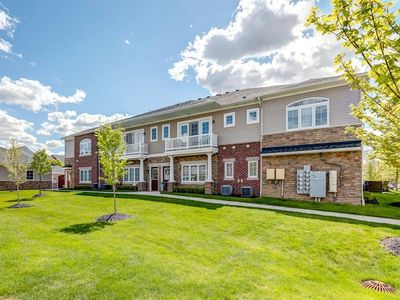 5641 Arbor Chase Dr, Ann Arbor, MI, 48103
