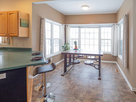 5642 Springridge St-106