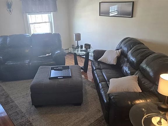 5th image of 146 Hillside Rd APT 3