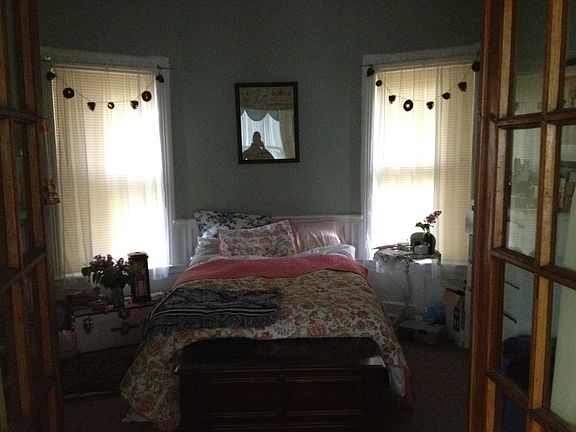 5th image of 291 Ashland Ave #1