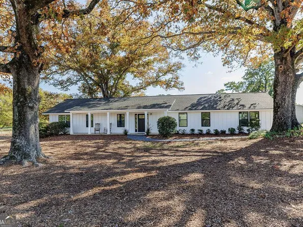 1412 Old Bishop Rd, Bishop, GA 30621