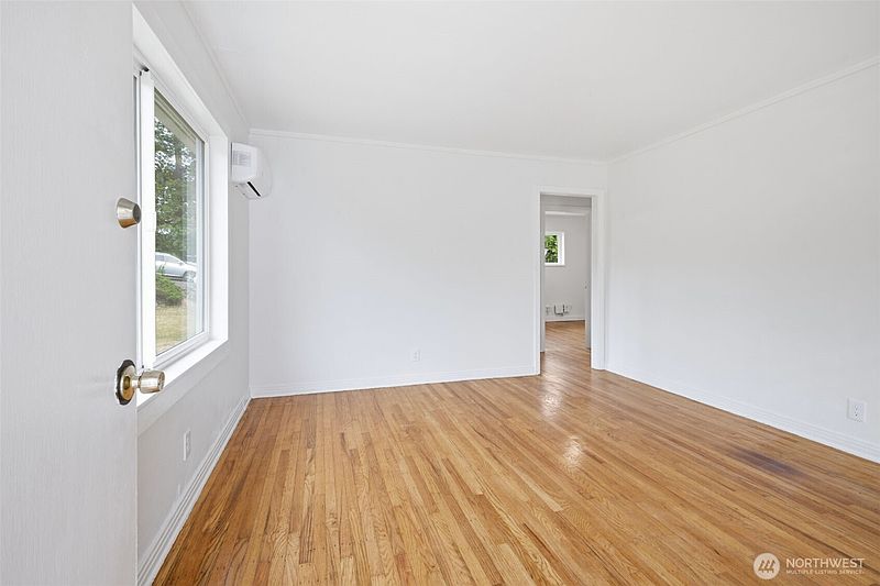 4th image of 7212 S 128th Street