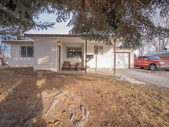 3rd image of 2065 S Dove Dr