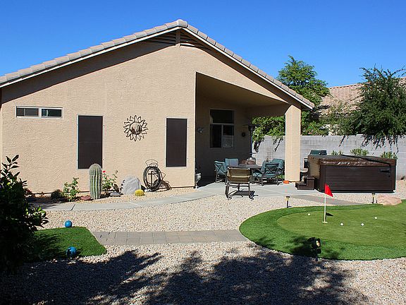 BY view of chip/putt area