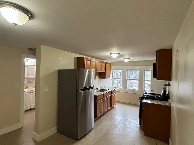 31 Blake St #2 — Photo 10