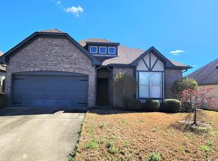 1058 Little Sorrel Dr, Calera, AL 35040