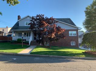 34 Chestnut St, Lodi, NJ 07644