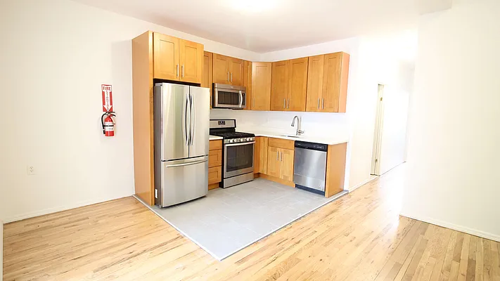 Rented by True Real Estate Group | media 8