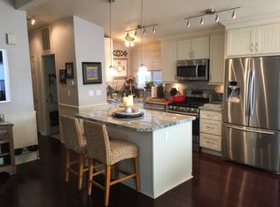 323 Mayflower Dr, Newport Beach, CA 92660