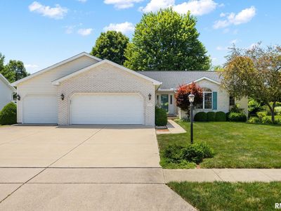 1010 Wellington Dr, Washington, IL, 61571