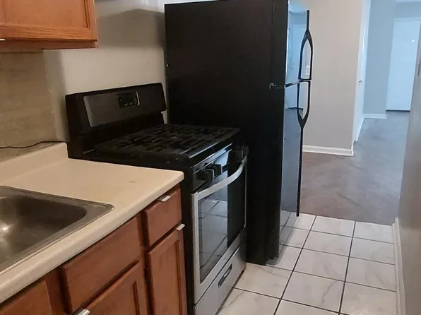 5812 Eads St NE APT A, Washington, DC 20019