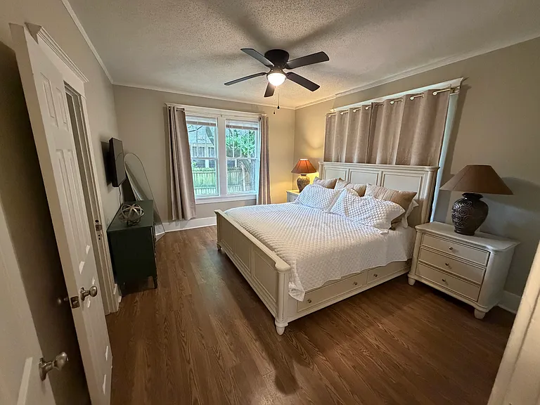 751 N Evergreen St #751 — Photo 5