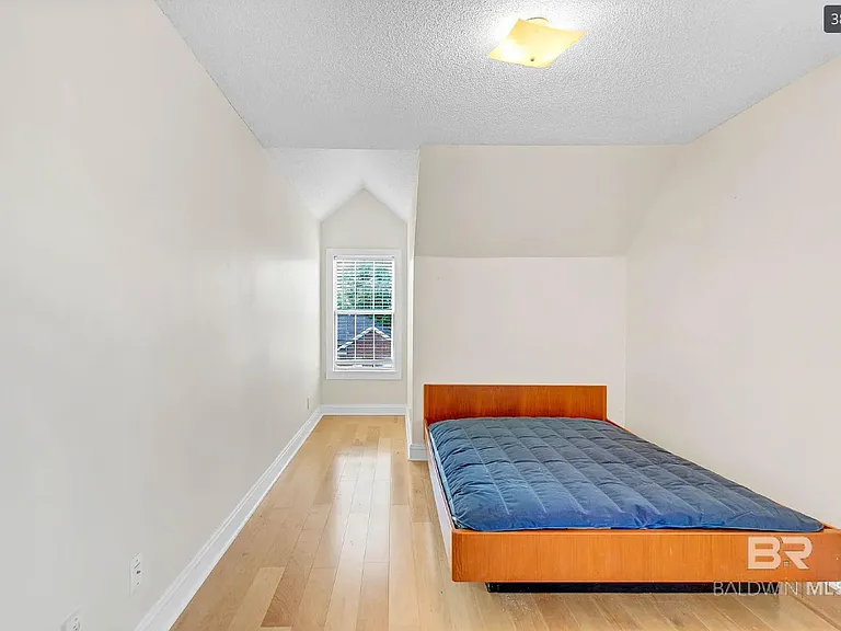 9643 Poets Cor — Photo 13