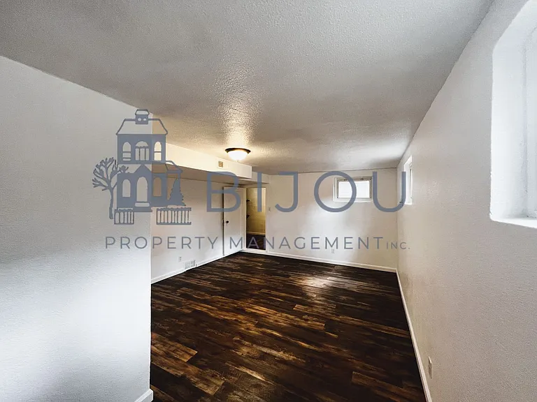 238 N. Prospect St — Photo 5