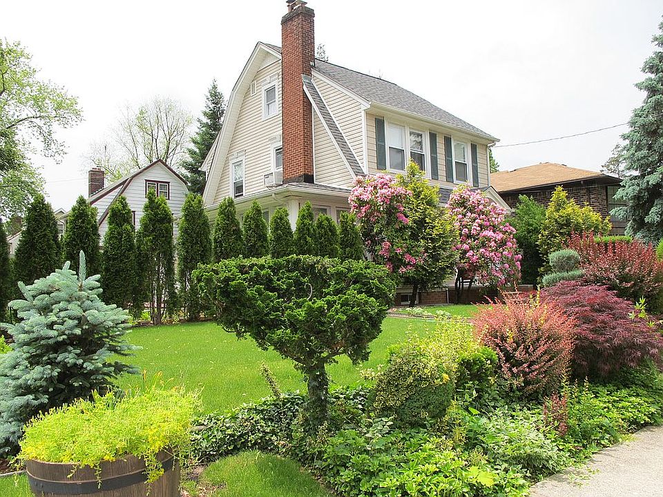 2nd image of 4166 Westmoreland St