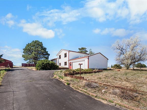 3rd image of 45990 Summit Road