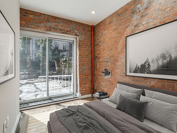 5th image of 464 W 23rd St APT 1R