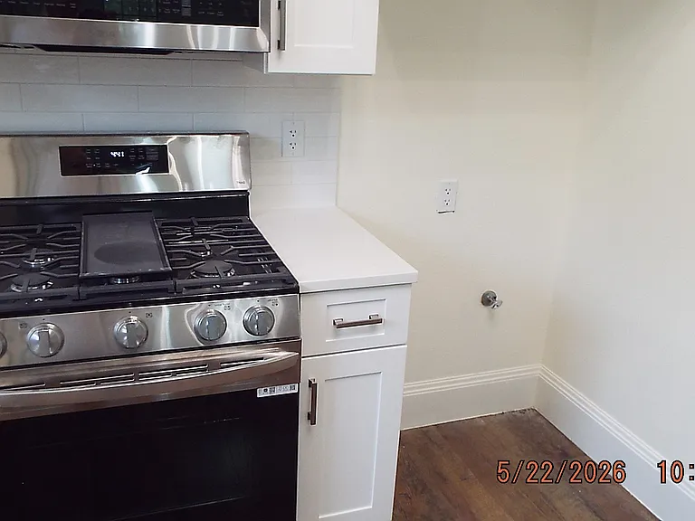 234 E Sayers Ave — Photo 11