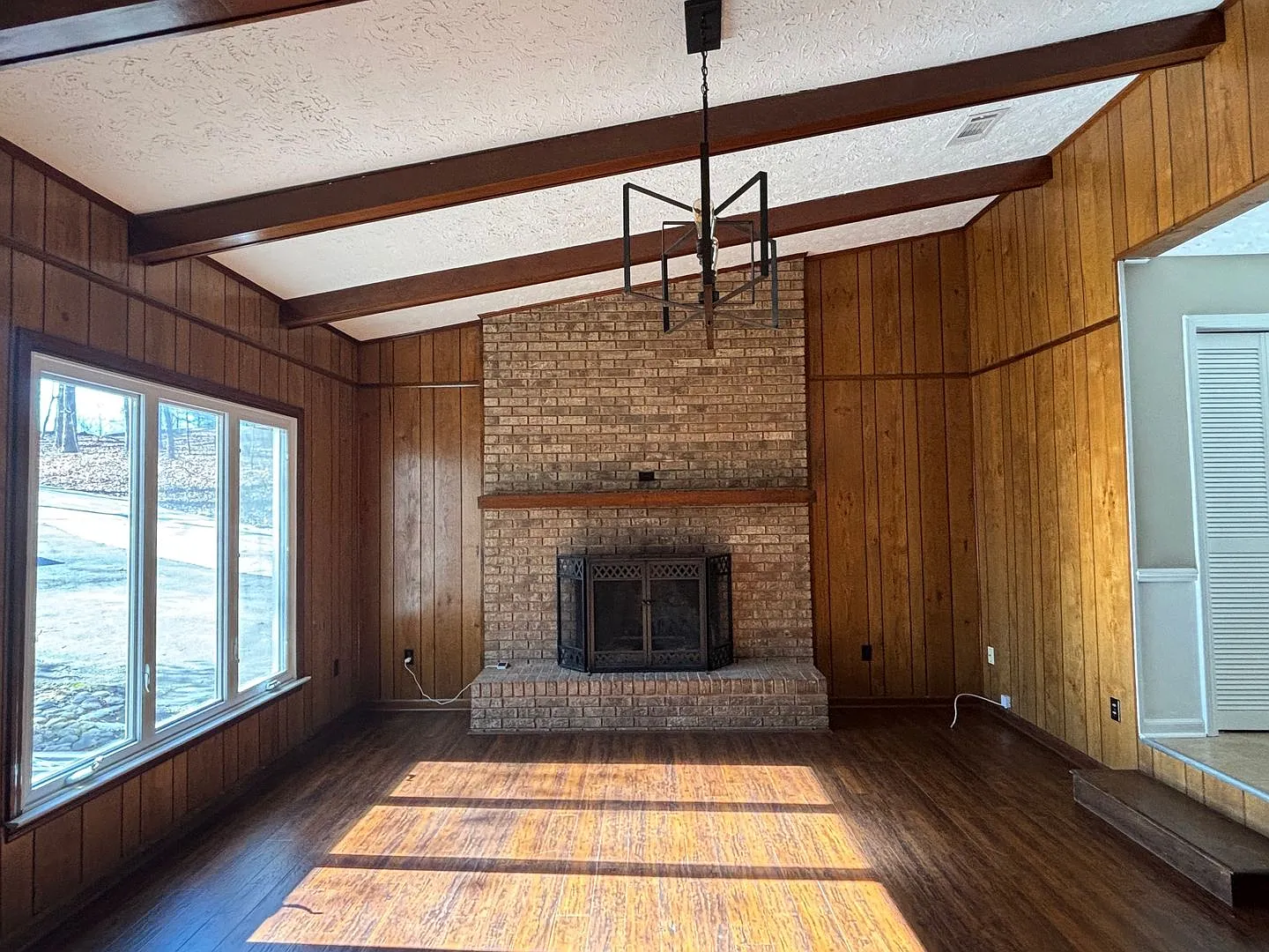 Spacious 4-Bedroom Home with the Privacy You've Been Looking For — Photo 3