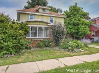 1834 Belden Ave SW, Wyoming, MI 49509