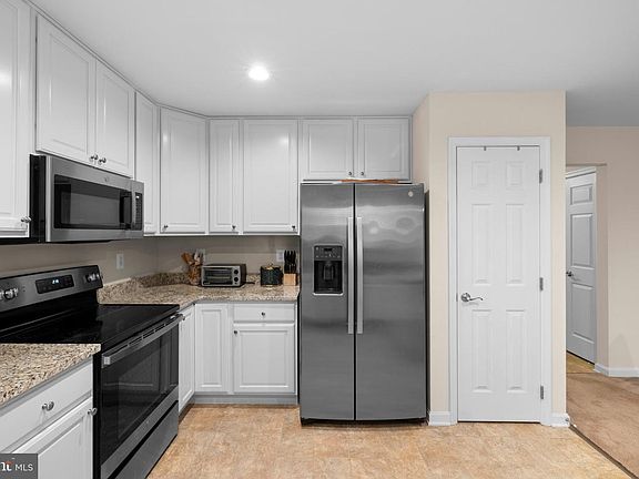 5th image of 9430 Ironsides Rd