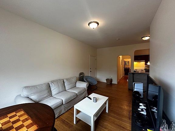 3rd image of 2423 Blake St #4c3ee20b8