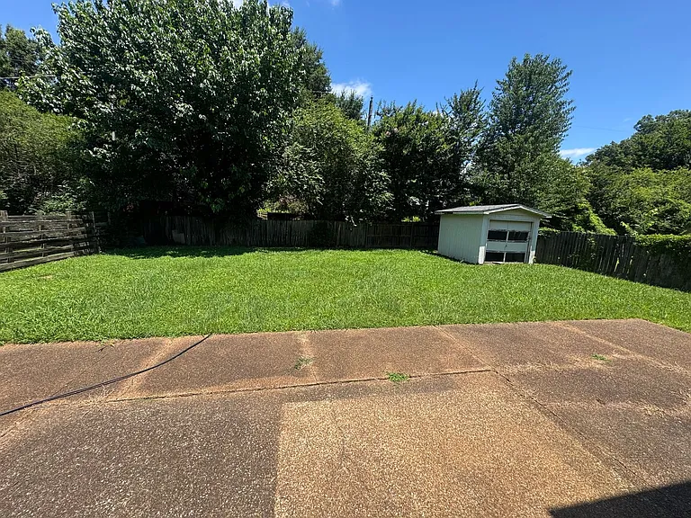 7822 Guthrie Ln — Photo 25