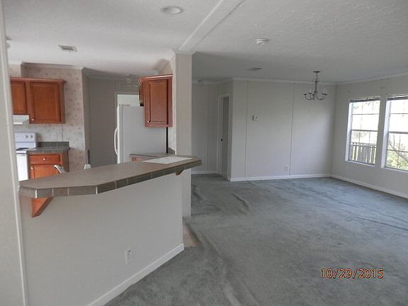 4th image of 396 Persimmon Blvd NE