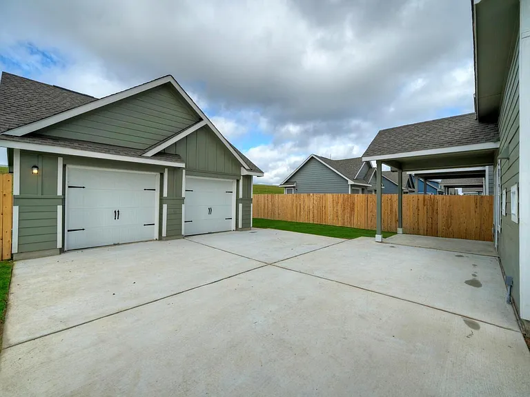 1317 Linwood St — Photo 30